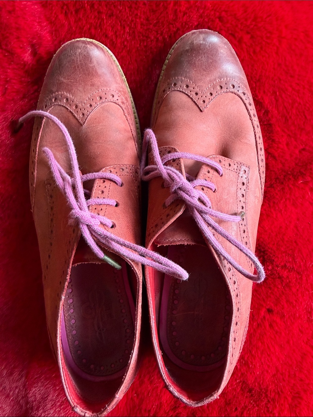 Cole Hahn Women's Red leather Lace-Up Wingtip Oxfords, pink soles
